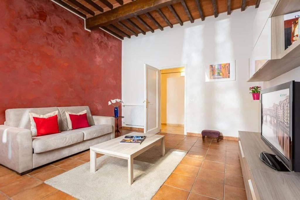 Santa Rosa Apartment - Oltrarno ฟลอเรนซ์ ภายนอก รูปภาพ
