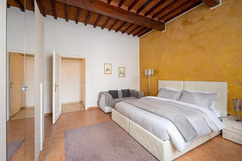 Santa Rosa Apartment - Oltrarno ฟลอเรนซ์ ภายนอก รูปภาพ